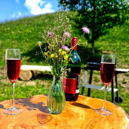 Luxury tent Glamping Brodej *
