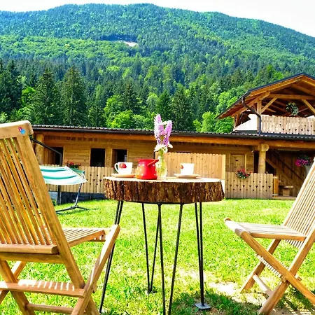 Luxury tent Glamping Brodej Vitanje