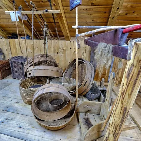 Campo de lujo Glamping Brodej Vitanje